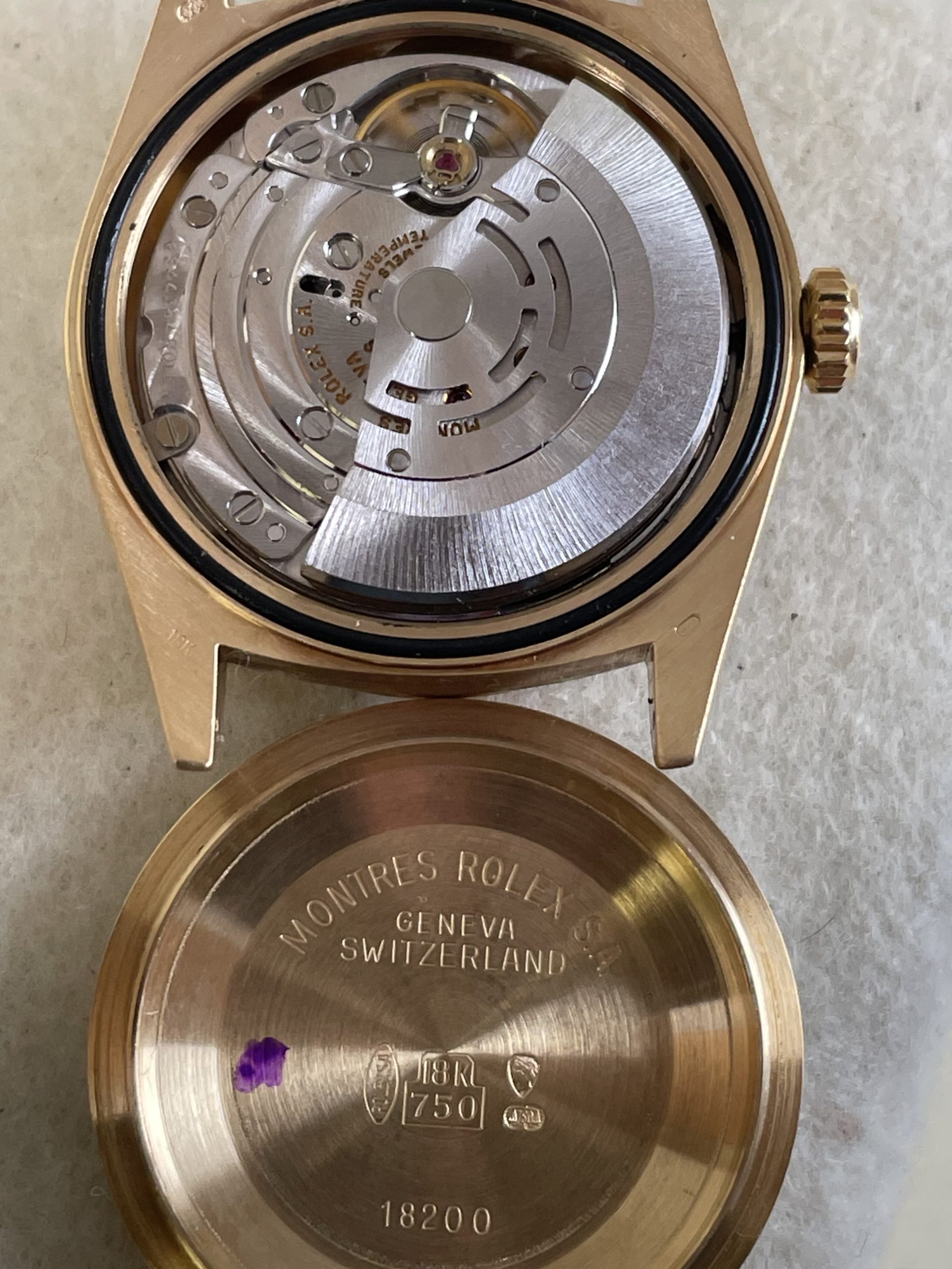 Men's Rolex Day-Date President #18238 Full Set, Black Dial 18K Gold - Image 6