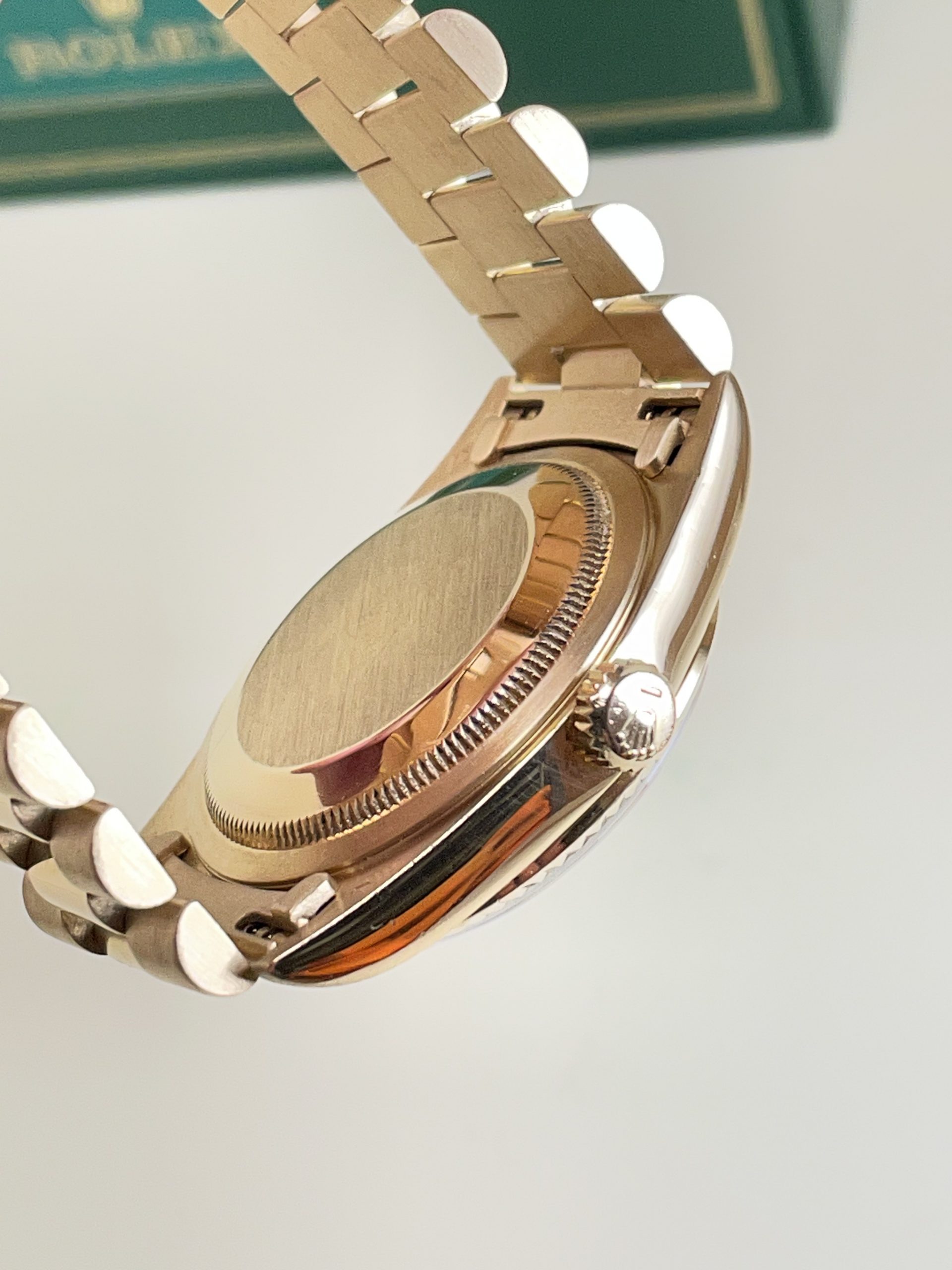 Men's Rolex Day-Date President #18238 Full Set, Black Dial 18K Gold - Image 3