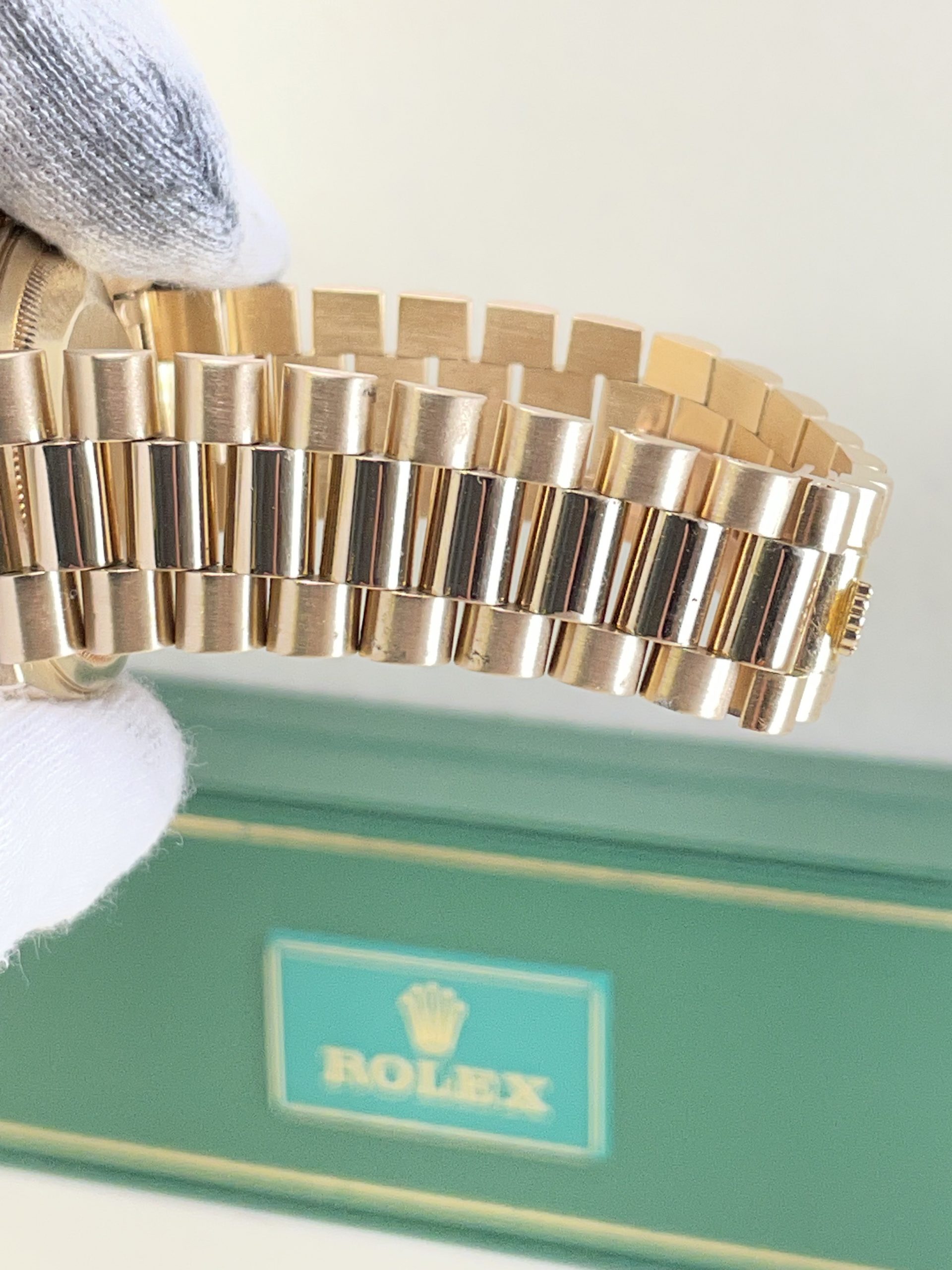 Men's Rolex Day-Date President #18238 Full Set, Black Dial 18K Gold - Image 5