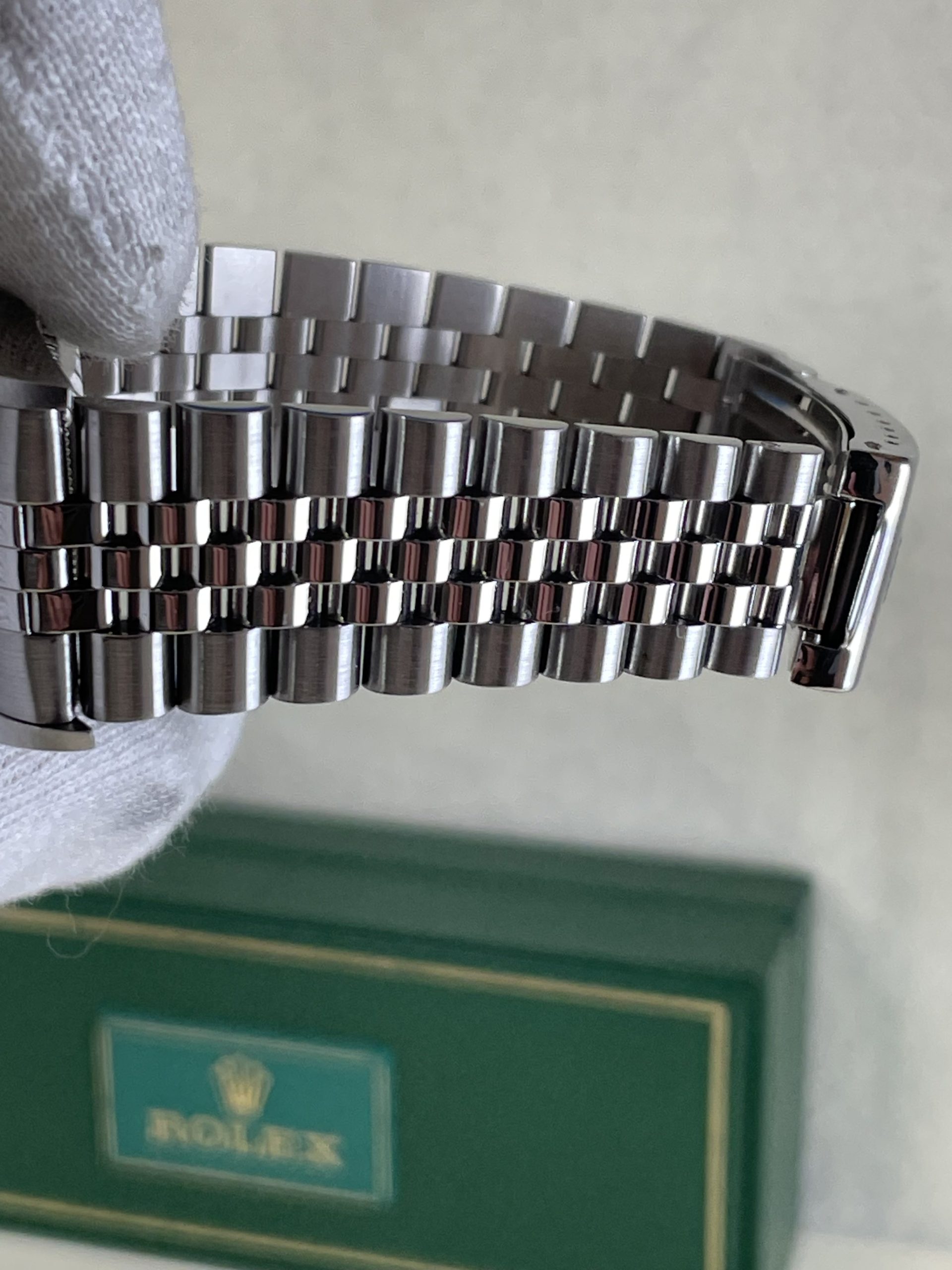 Men’s Rolex Datejust #16234 Turquoise Diamond Dial Fluted Bezel - Image 5