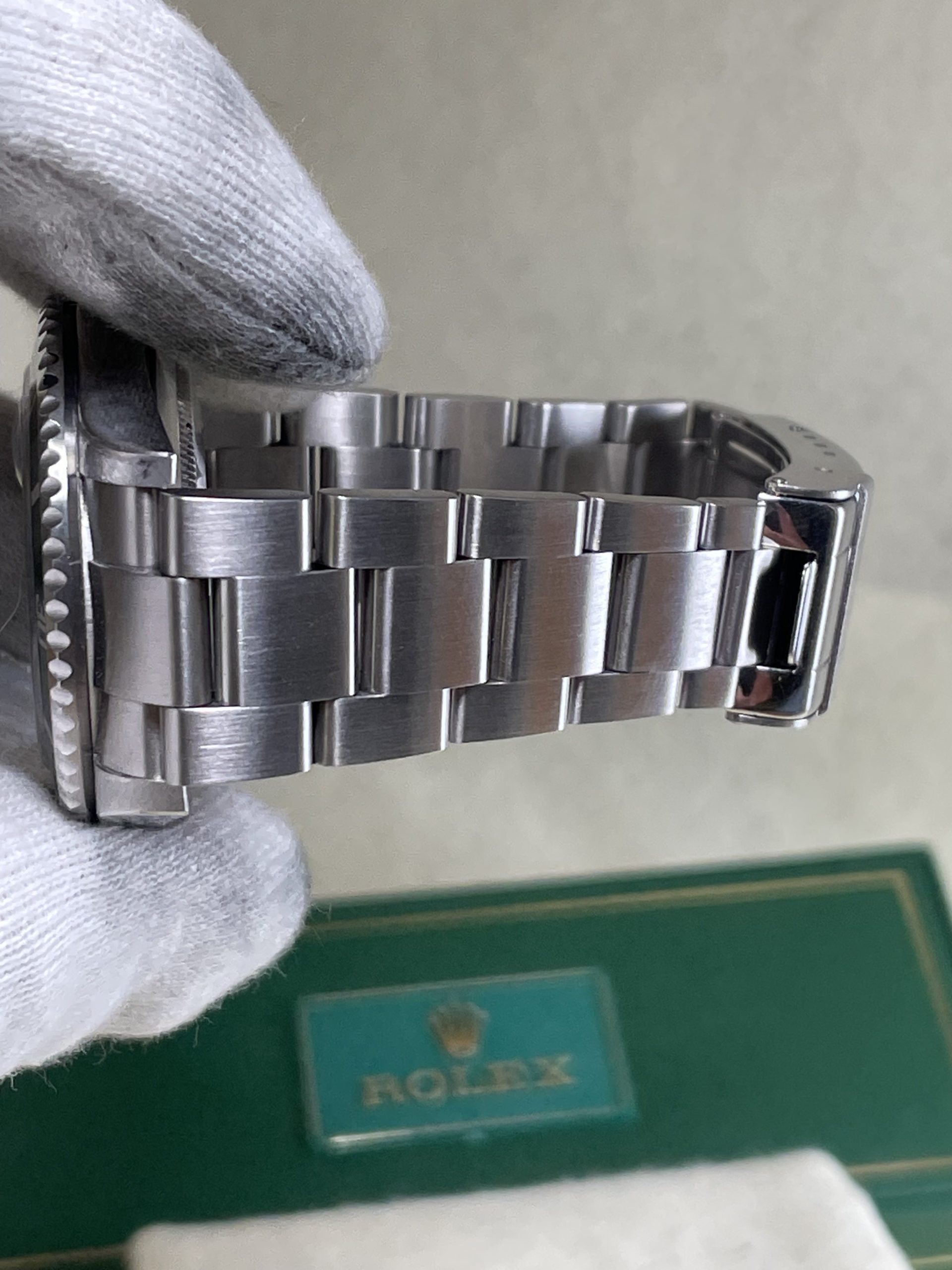 Rolex Submariner #16610LV "Kermit" Green Bezel Rare 50th Anniversary - Image 5